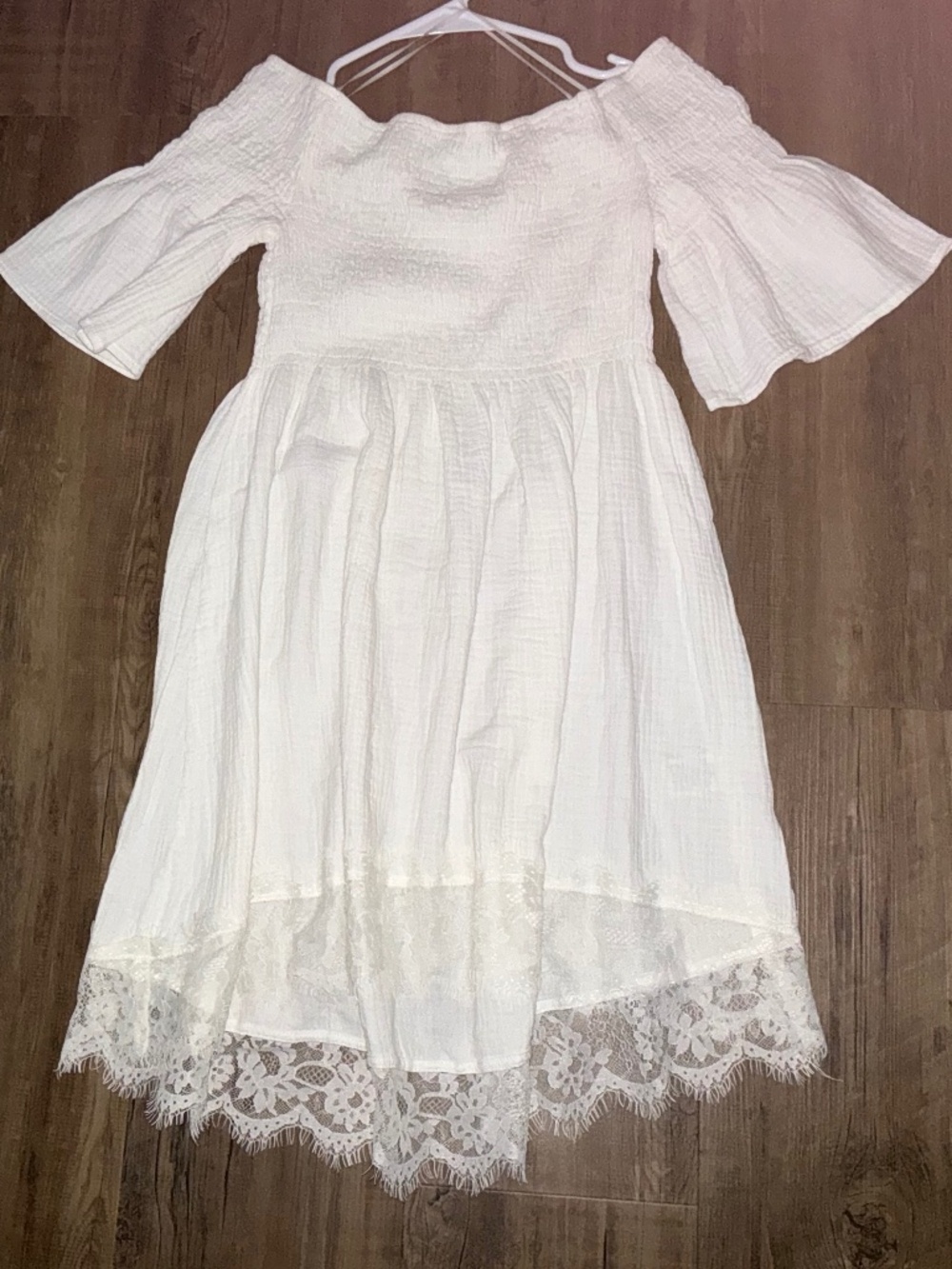 Blu Pepper white bohemian-style off-the-shoulder dress, size S